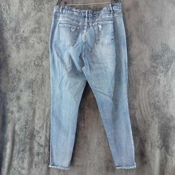 Rock & Stone Distresses Jeggings Size 24 Inseam: 31 inches - Picture 5 of 7